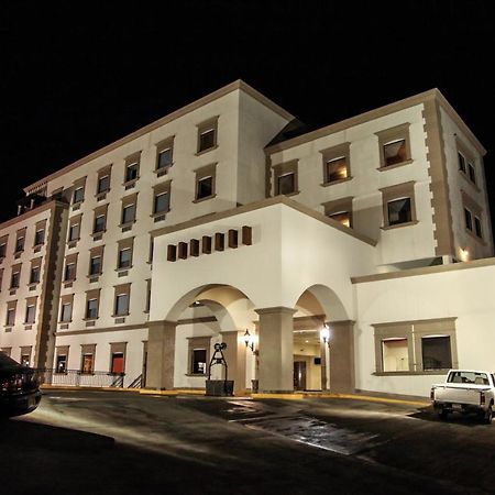 Best Western Plus La Mina Parral エクステリア 写真