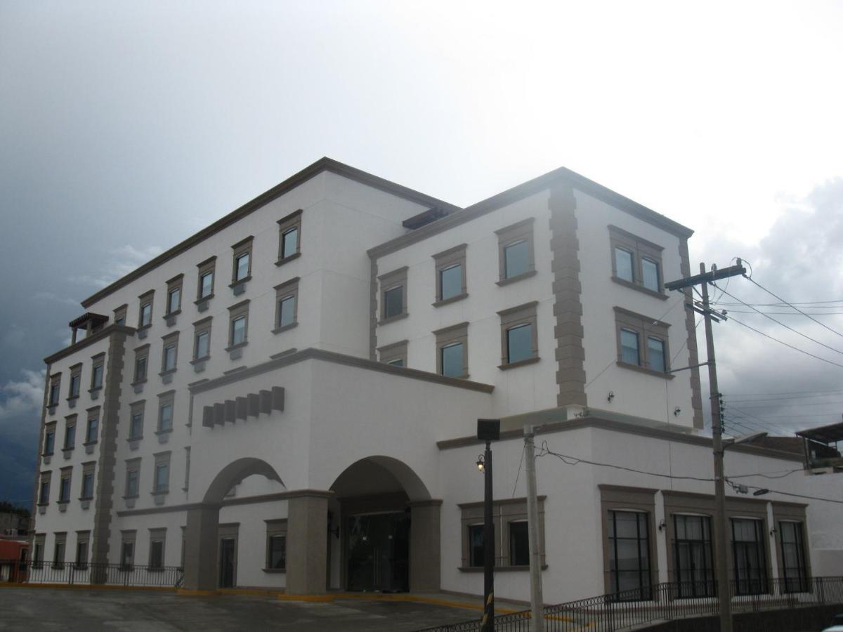 Best Western Plus La Mina Parral エクステリア 写真