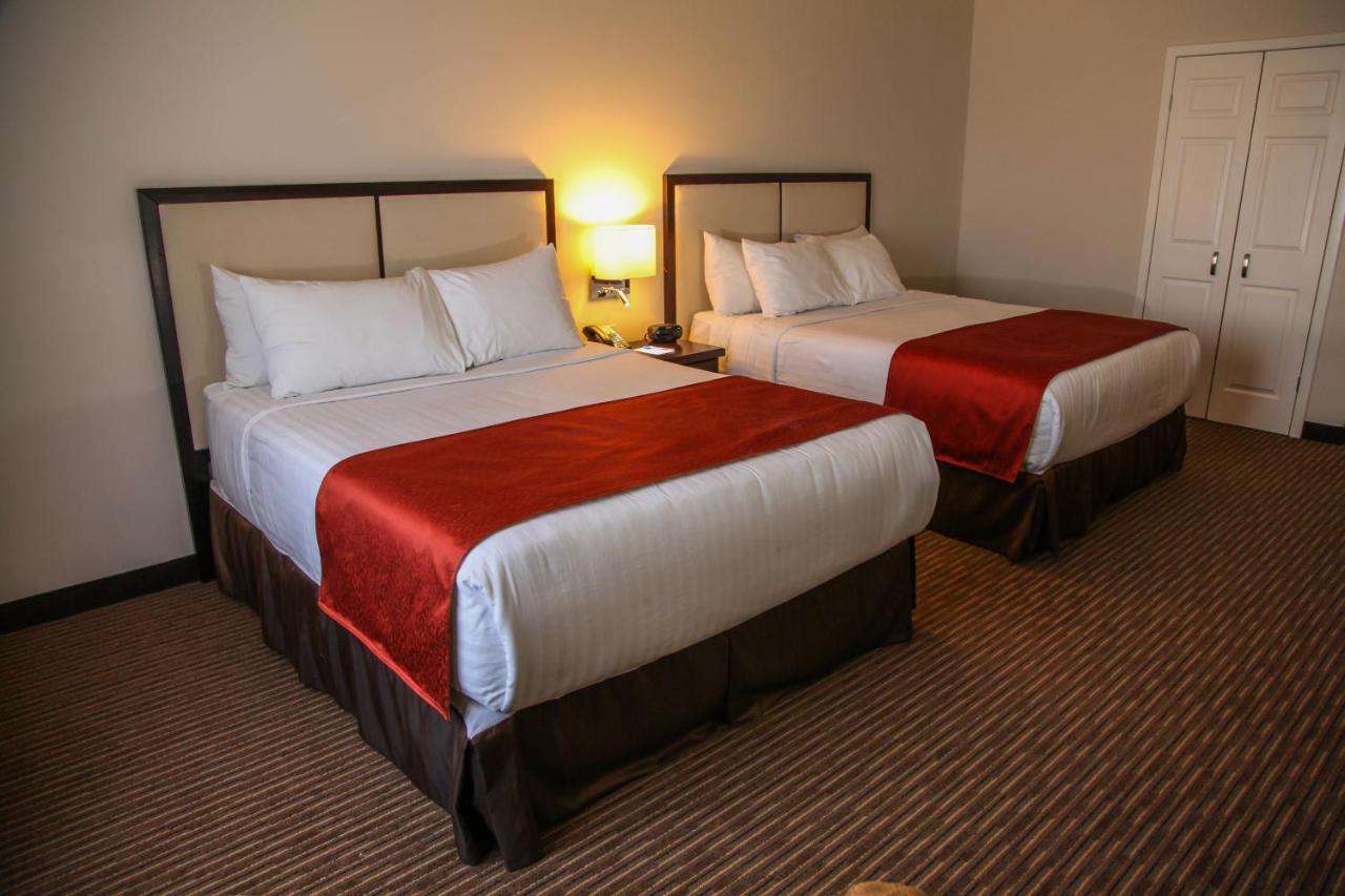Best Western Plus La Mina Parral エクステリア 写真