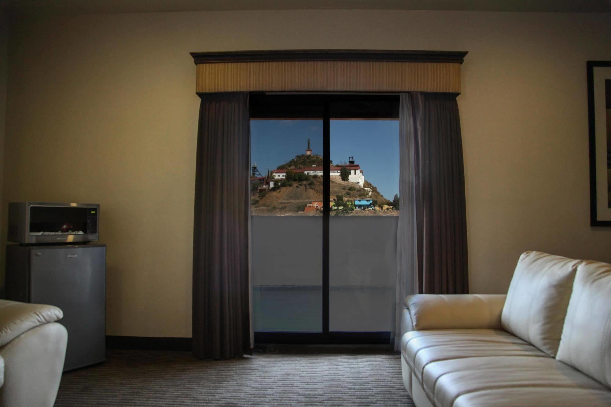 Best Western Plus La Mina Parral 部屋 写真